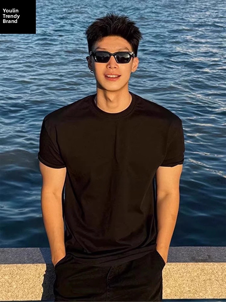 Streetwear Brand Photography - T-shirt da uomo Cleanfit nera slim