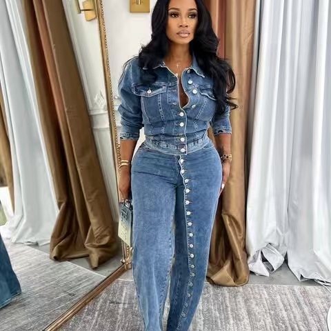 Completo Jeans Donna in Denim  - Streetwear Brand Pants recensione e prezzo