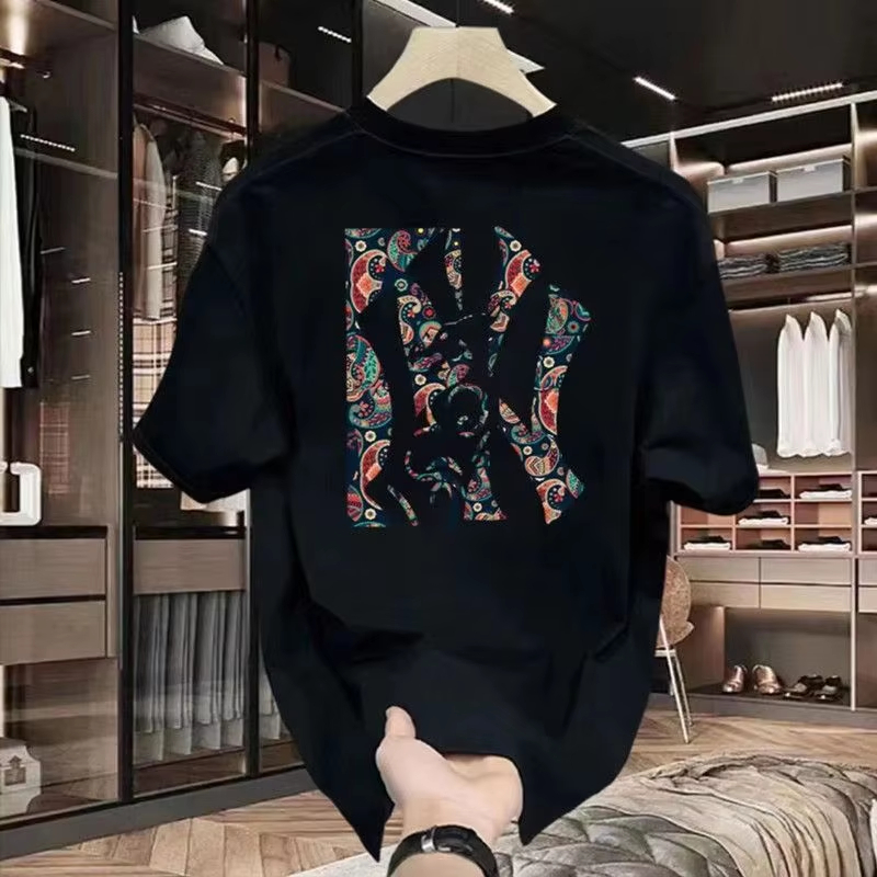 T-shirt con motivo floreale Ca - Streetwear Brand With Flowers recensione e prezzo